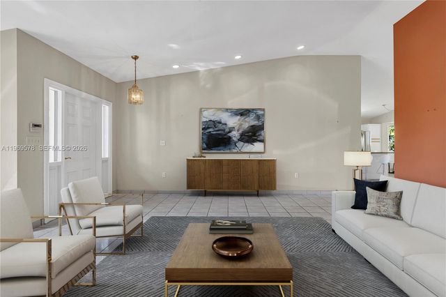 8531 SW 12th St, Miami, FL 33144