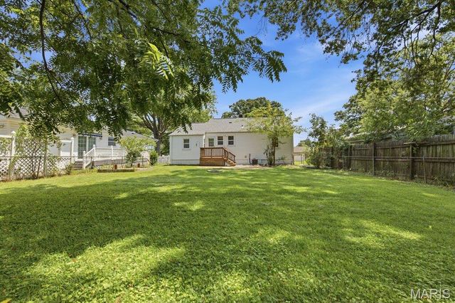1367 Spellman Avenue, Crestwood, MO 63126