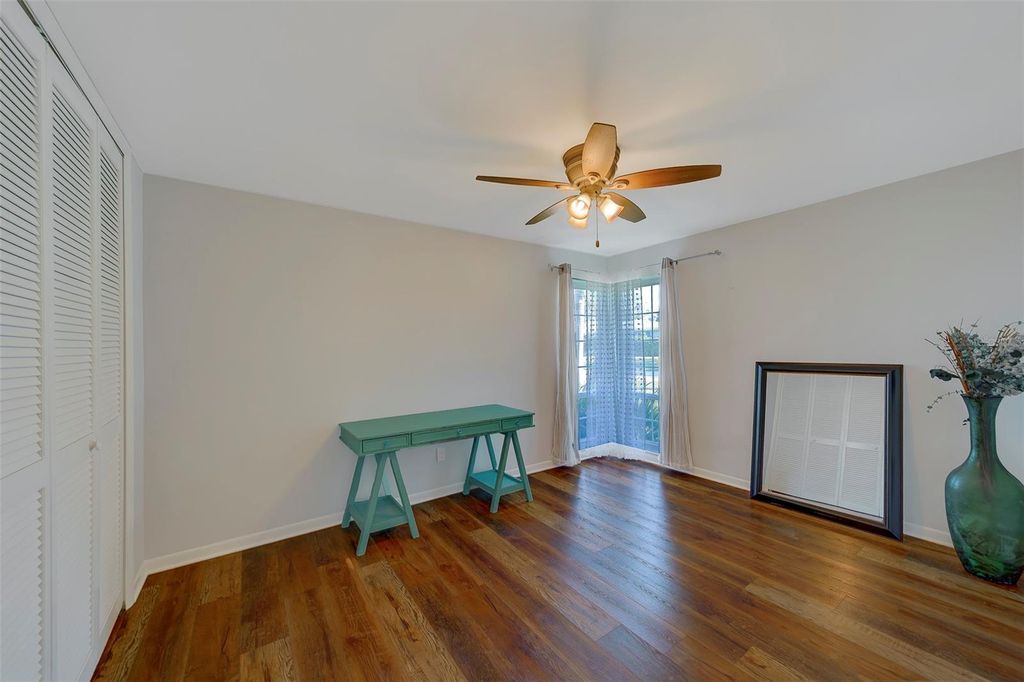 Image 27 of property listing at 14557 ANCHORAGE CIRCLE, Seminole, FL 33776