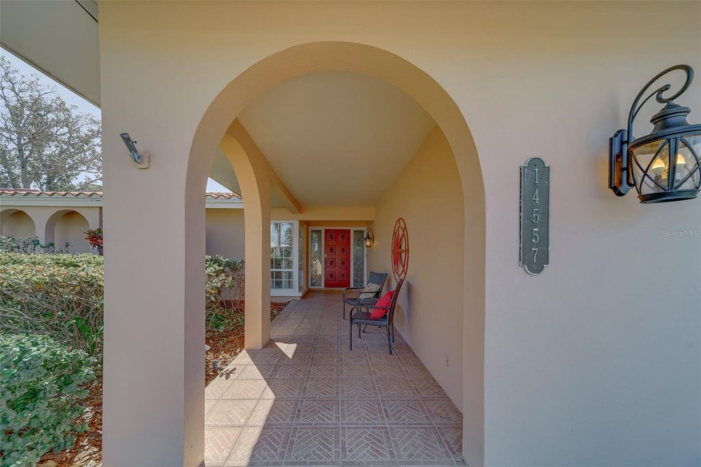 Image 4 of property listing at 14557 ANCHORAGE CIRCLE, Seminole, FL 33776