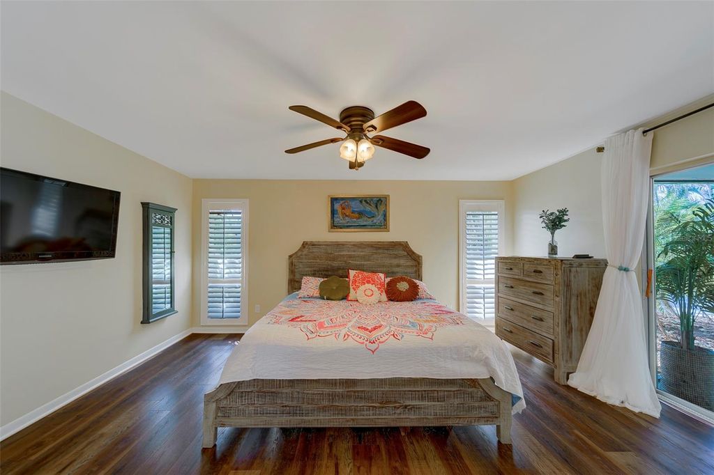 Image 32 of property listing at 14557 ANCHORAGE CIRCLE, Seminole, FL 33776