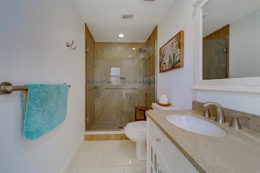 Image 36 of property listing at 14557 ANCHORAGE CIRCLE, Seminole, FL 33776