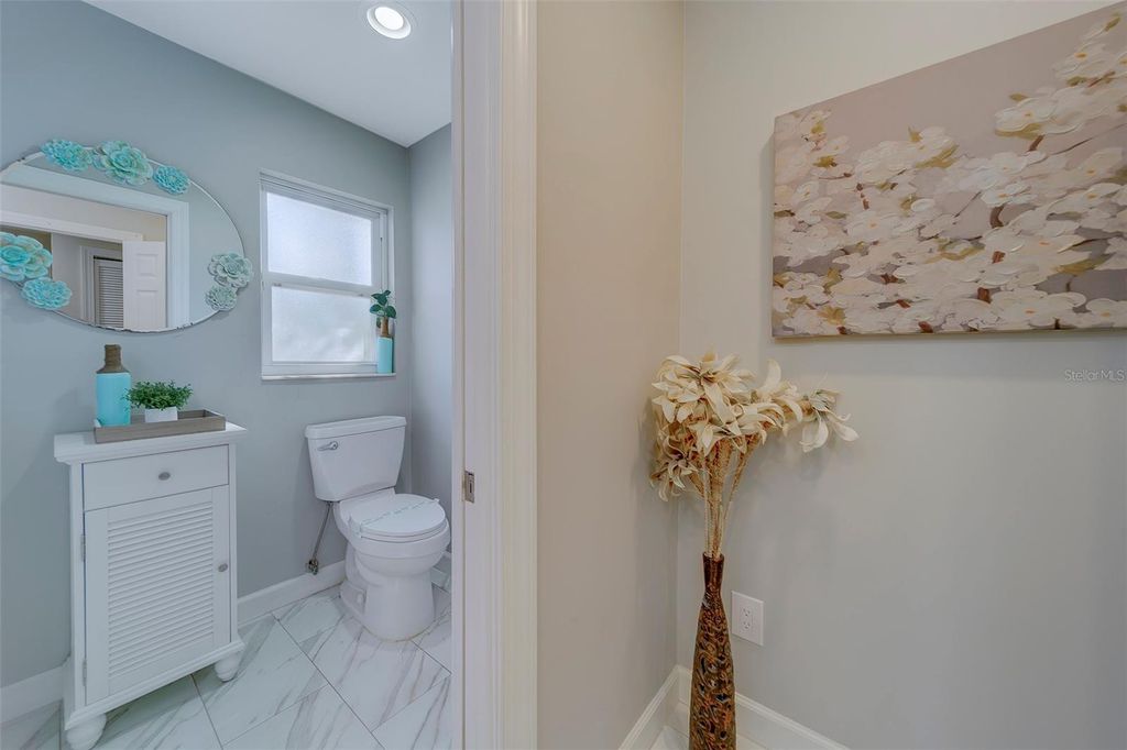 Image 43 of property listing at 14557 ANCHORAGE CIRCLE, Seminole, FL 33776