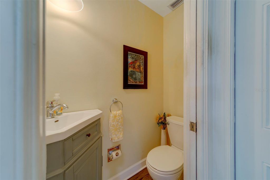 Image 49 of property listing at 14557 ANCHORAGE CIRCLE, Seminole, FL 33776