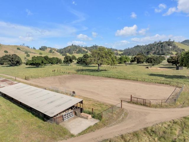 770 Limekiln Road, Hollister, CA 95023