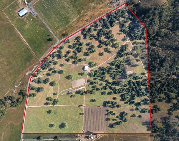770 Limekiln Road, Hollister, CA 95023