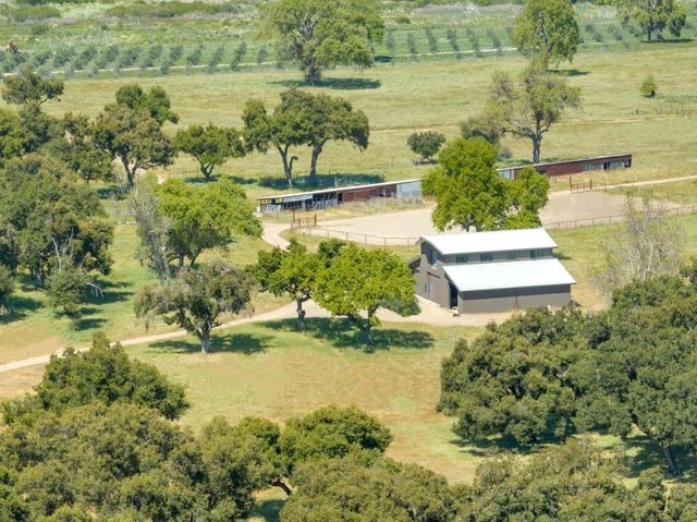 770 Limekiln Road, Hollister, CA 95023