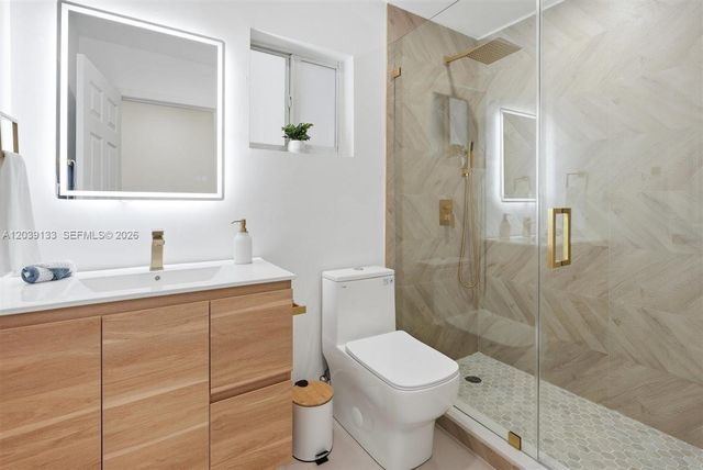 4410 NE 3rd Ave, Deerfield Beach, FL 33064