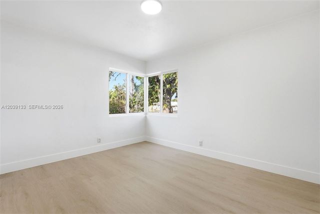 4410 NE 3rd Ave, Deerfield Beach, FL 33064