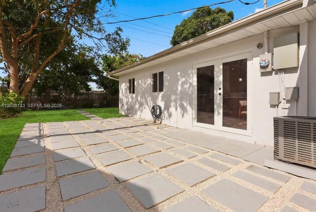 4410 NE 3rd Ave, Deerfield Beach, FL 33064