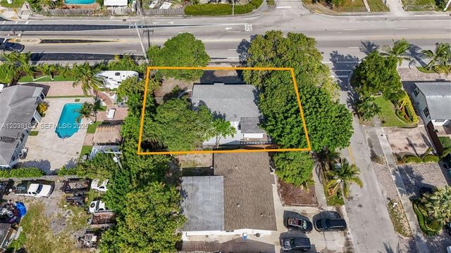 4410 NE 3rd Ave, Deerfield Beach, FL 33064