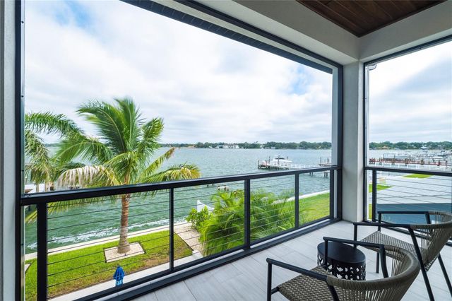 7973 CAUSEWAY BOULEVARD N, St Petersburg, FL 33707