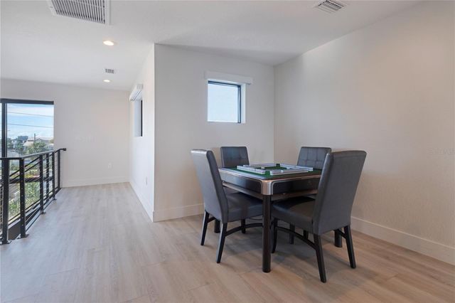 7973 CAUSEWAY BOULEVARD N, St Petersburg, FL 33707