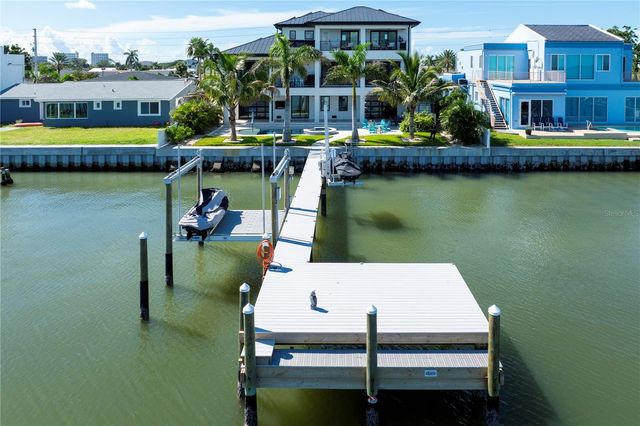 7973 CAUSEWAY BOULEVARD N, St Petersburg, FL 33707