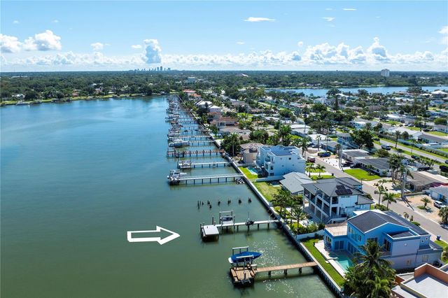 7973 CAUSEWAY BOULEVARD N, St Petersburg, FL 33707
