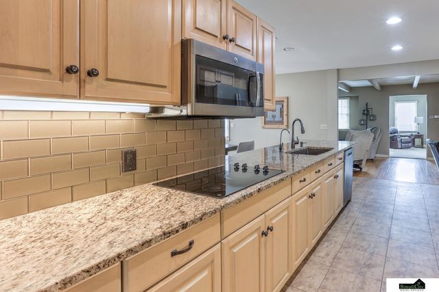 2135 S 113 Avenue, Omaha, NE 68144