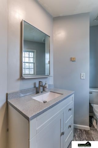 2135 S 113 Avenue, Omaha, NE 68144