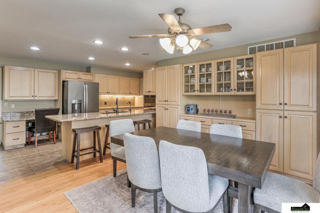 2135 S 113 Avenue, Omaha, NE 68144