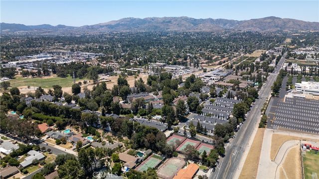 10110 Melinda Way 4, Northridge, CA 91325