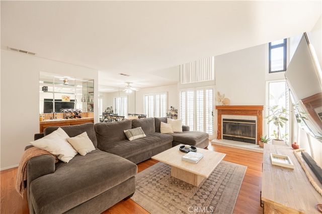 10110 Melinda Way 4, Northridge, CA 91325