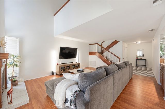 10110 Melinda Way 4, Northridge, CA 91325