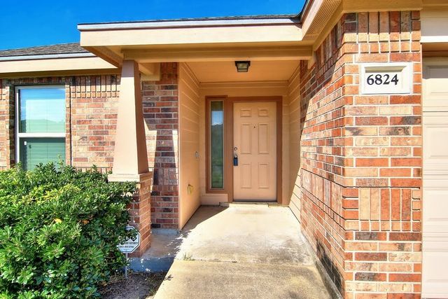 6824 Fox Tail Dr, Corpus Christi, TX 78413