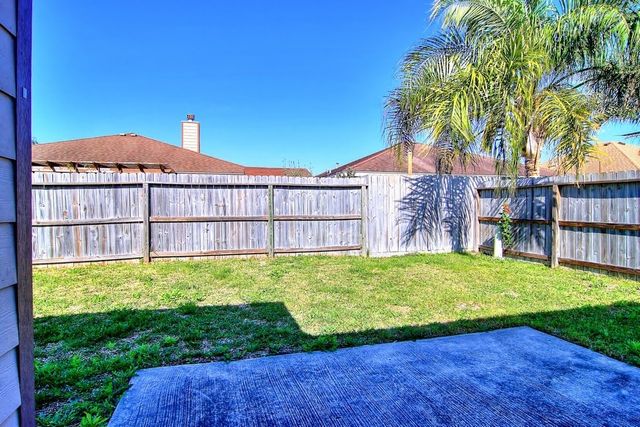 6824 Fox Tail Dr, Corpus Christi, TX 78413