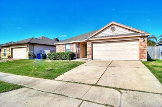 6824 Fox Tail Dr, Corpus Christi, TX 78413