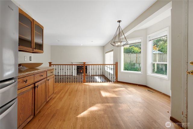 1909 S 375th Street, Federal Way, WA 98003
