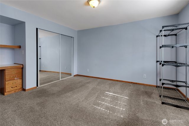 1909 S 375th Street, Federal Way, WA 98003