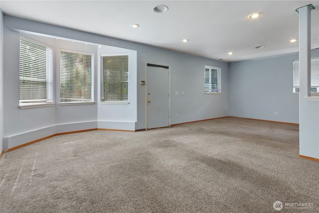 1909 S 375th Street, Federal Way, WA 98003