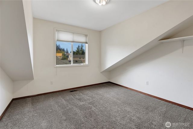 1909 S 375th Street, Federal Way, WA 98003
