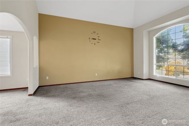 1909 S 375th Street, Federal Way, WA 98003