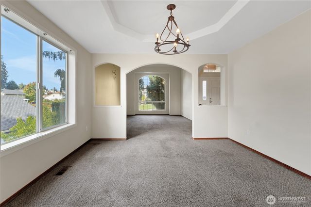 1909 S 375th Street, Federal Way, WA 98003