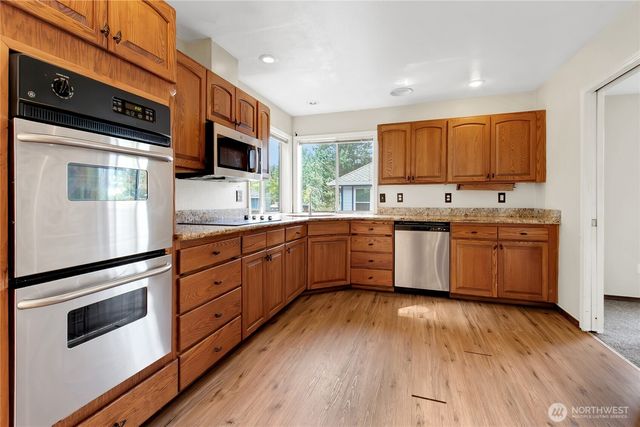 1909 S 375th Street, Federal Way, WA 98003
