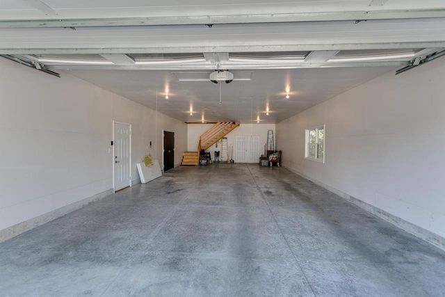 516 E FOREST AVENUE, Neenah, WI 54956