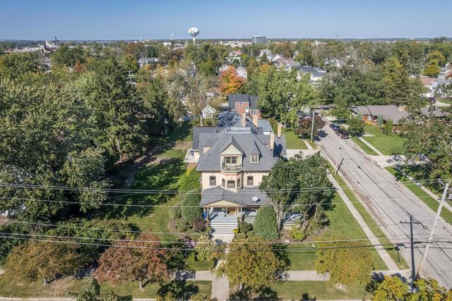 516 E FOREST AVENUE, Neenah, WI 54956