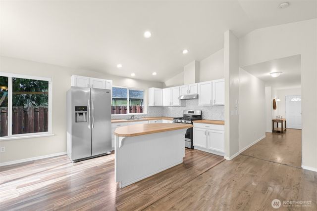 4390 Lateener Lane, Blaine, WA 98230