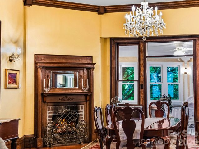 86 Edgemont Road, Asheville, NC 28801