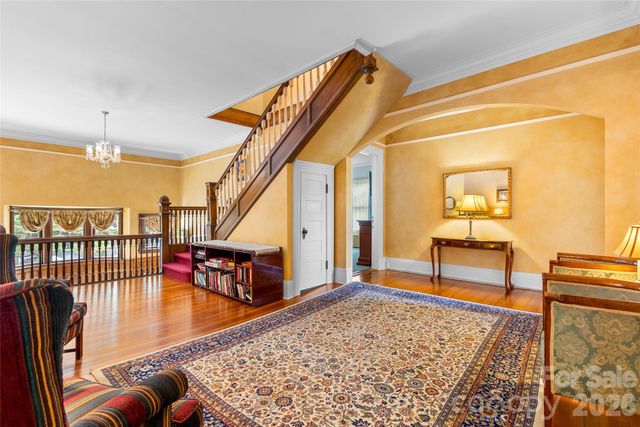 86 Edgemont Road, Asheville, NC 28801