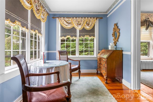 86 Edgemont Road, Asheville, NC 28801
