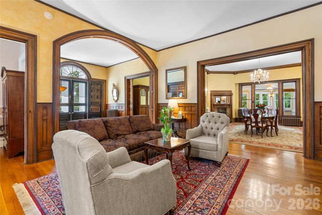 86 Edgemont Road, Asheville, NC 28801
