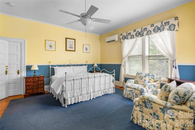 86 Edgemont Road, Asheville, NC 28801