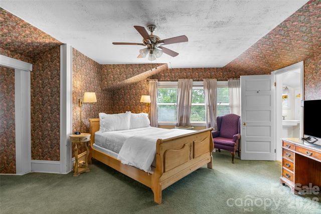 86 Edgemont Road, Asheville, NC 28801