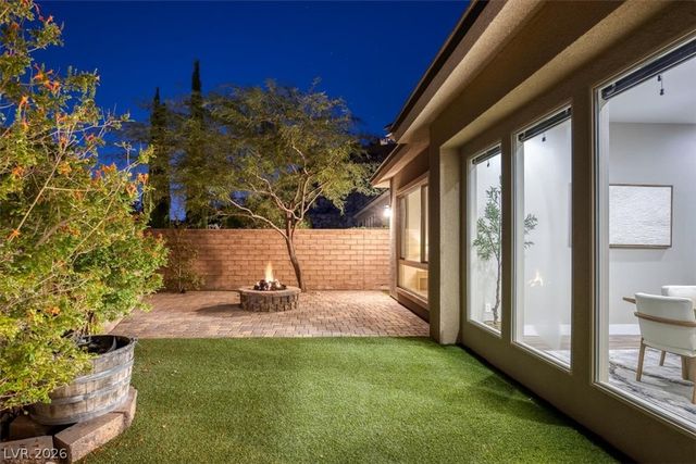 3070 Spring Solstice Court, Las Vegas, NV 89138