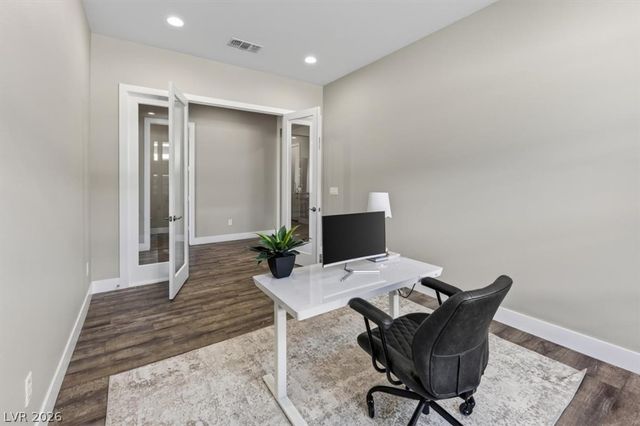 3070 Spring Solstice Court, Las Vegas, NV 89138