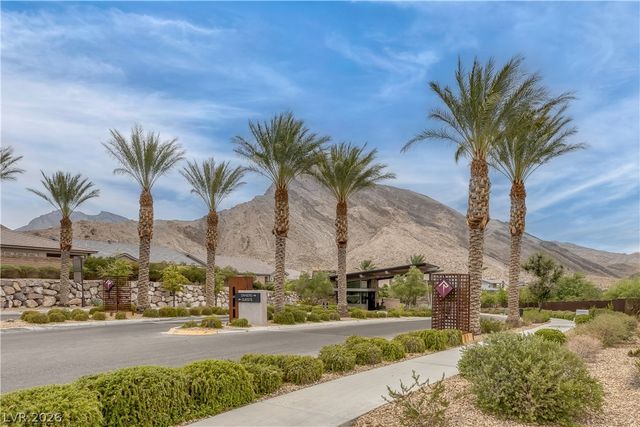 3070 Spring Solstice Court, Las Vegas, NV 89138