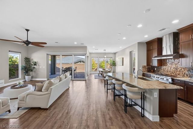 3070 Spring Solstice Court, Las Vegas, NV 89138