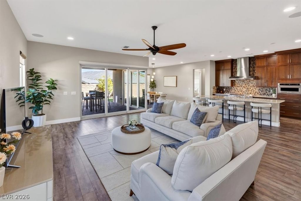 3070 Spring Solstice Court, Las Vegas, NV 89138 — photo 2