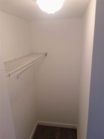 15205 NE 6th Avenue D204, Miami, FL 33162